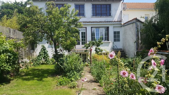 maison à vendre - 8 pièces - 237.4 m2 - LA ROCHELLE - 17 - POITOU-CHARENTES - Century 21 Agence Du Vieux-Port