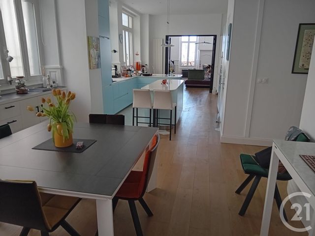 Appartement à vendre - 4 pièces - 145.0 m2 - LA ROCHELLE - 17 - POITOU-CHARENTES - Century 21 Agence Du Vieux-Port